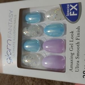 Glam Fantasy Ultimate Illusion nails
